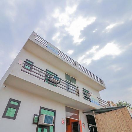 Hotel O Bhardwaj Guest House Garhi Harsaru Екстериор снимка