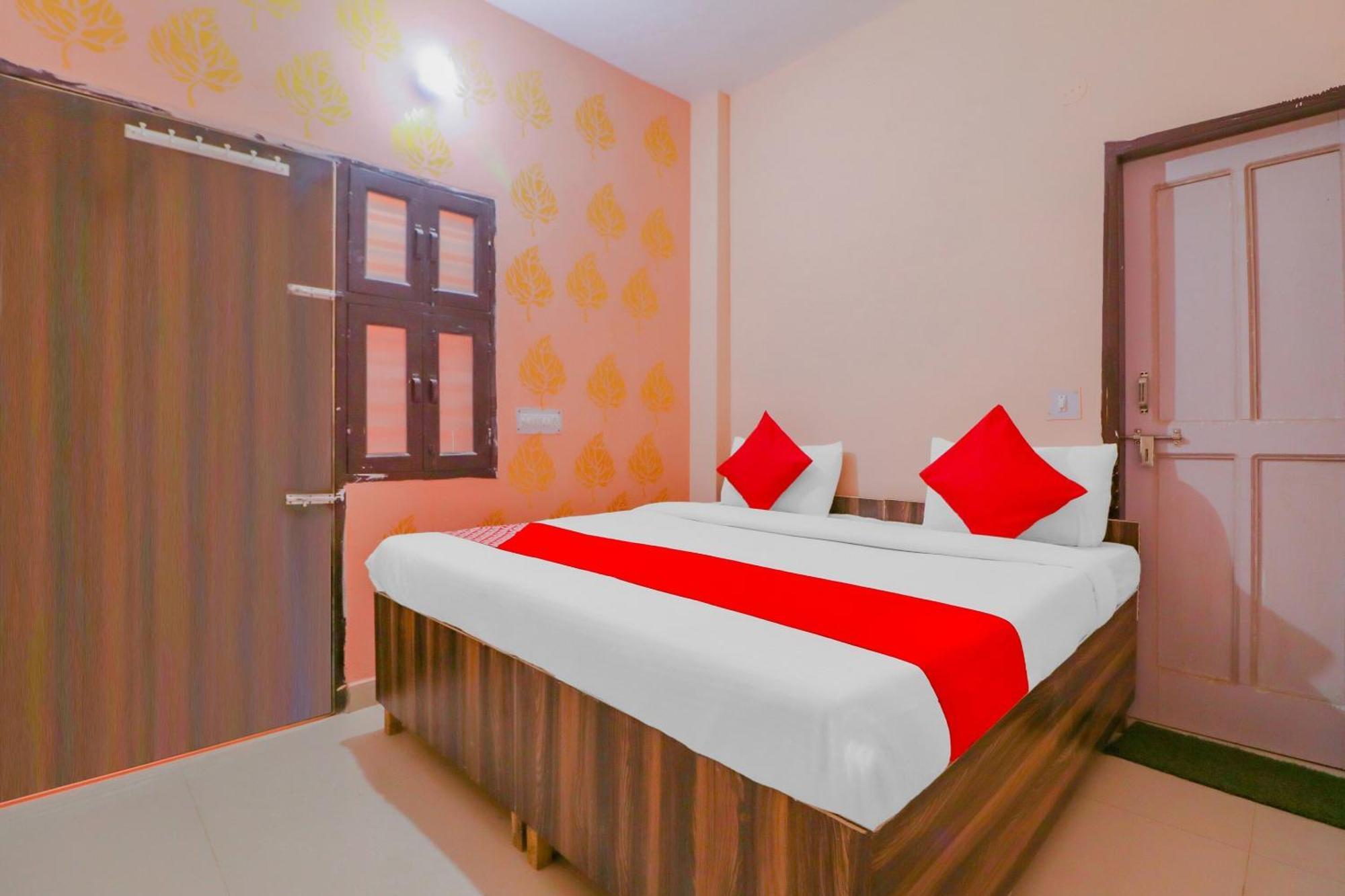 Hotel O Bhardwaj Guest House Garhi Harsaru Екстериор снимка